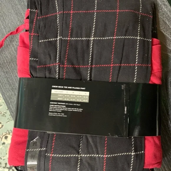 Kohl's Cuddl Duds Maroon and Plaid Pajama Set - Picture 5 of 5